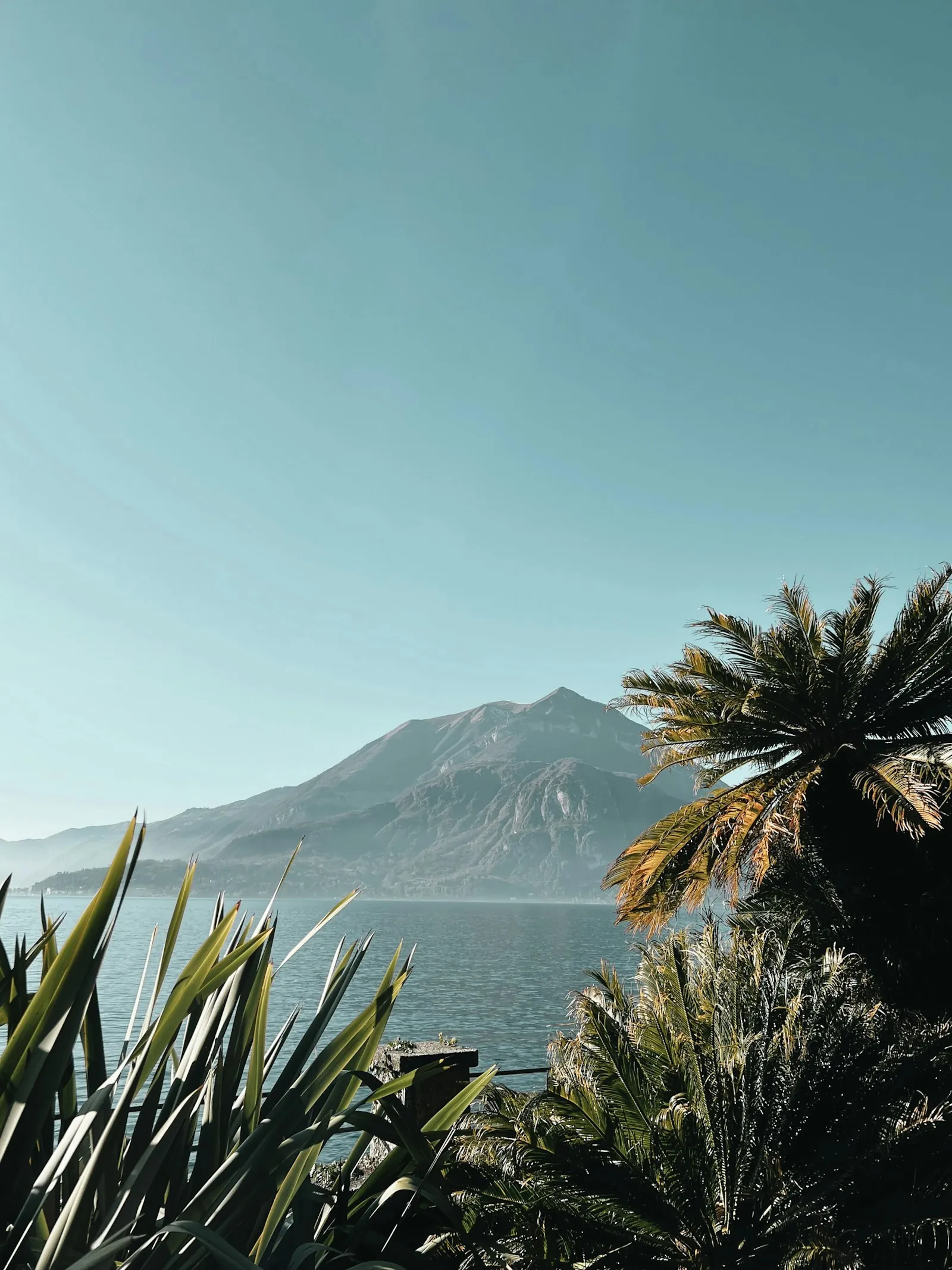 Panoramic view of Lake Como